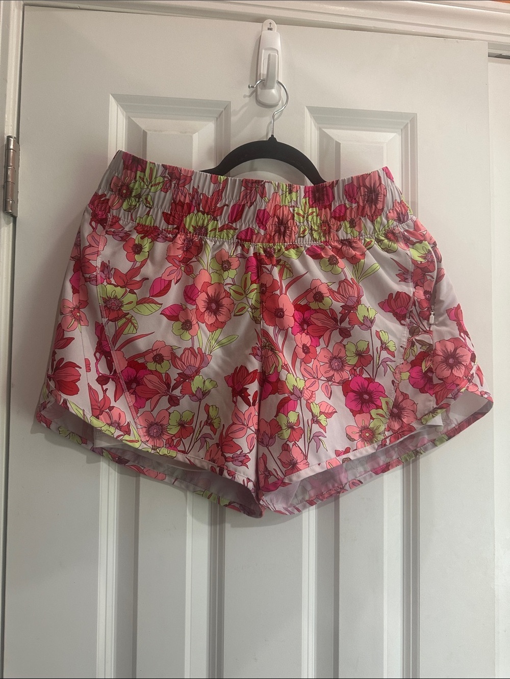 NWOT Avia Pink Floral Elastic-Waist Athletic Shorts size M